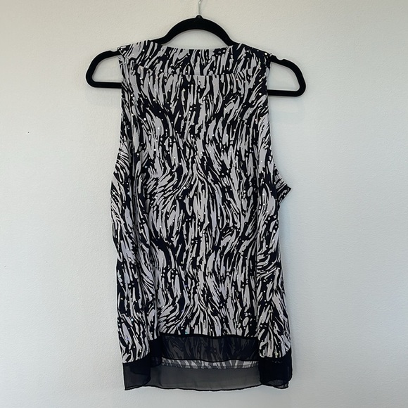 Dress Barn Sleeveless Blouse Size XL - Picture 4 of 4